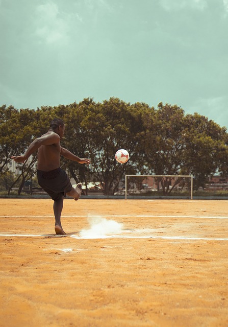 土媒：卢克曼接受加拉塔萨雷900万欧年薪，在等俱乐部谈妥