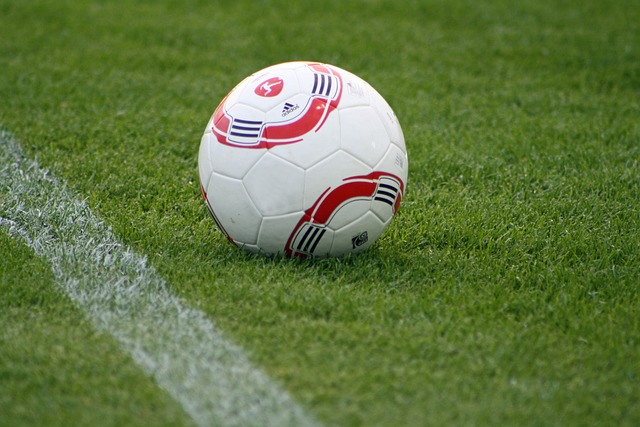 半场：马竞1-0圣吉罗斯，阿尔瓦雷斯破门，格列兹曼进球被吹